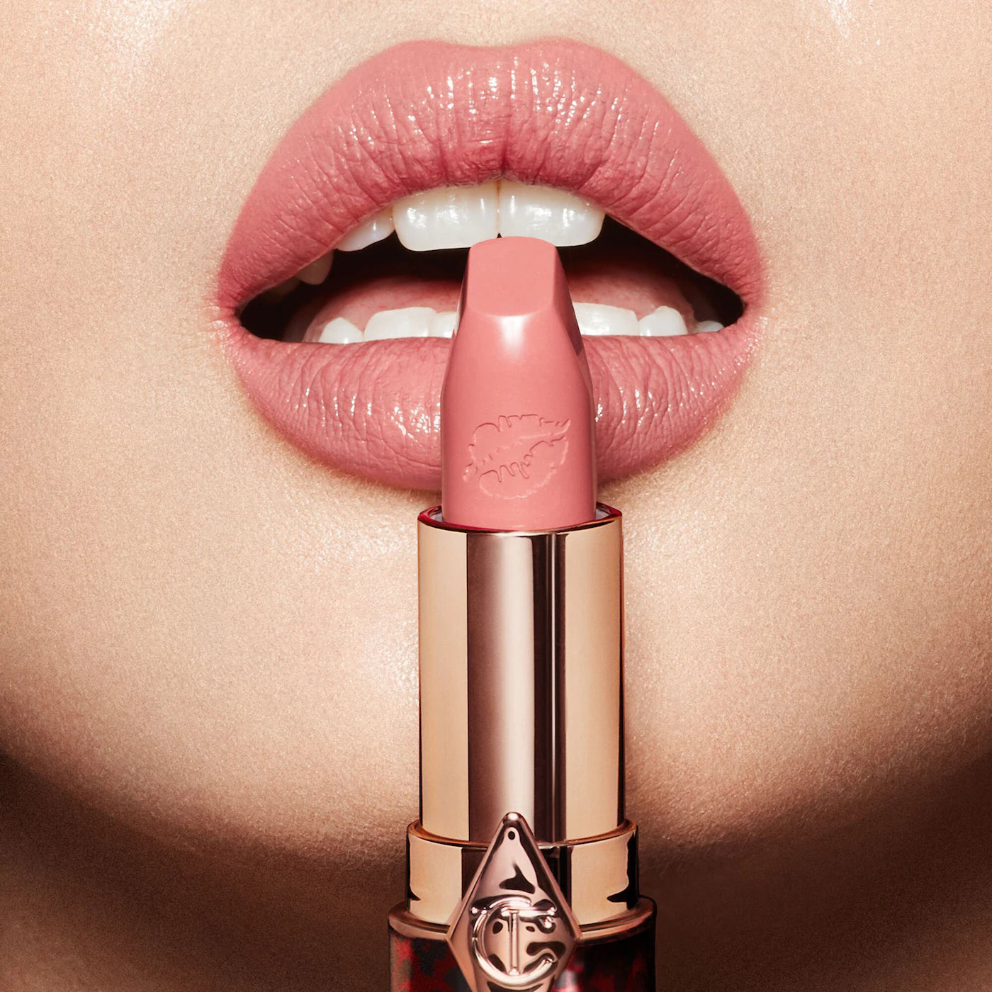 Hot Lips Lipstick 2 (Labial en Barra)