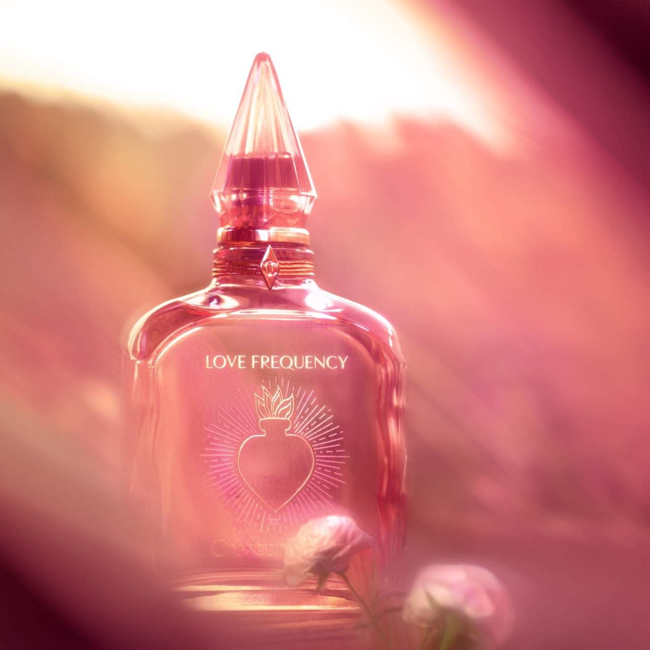 Love Frequency Eau de Parfum (Perfume Rosa)