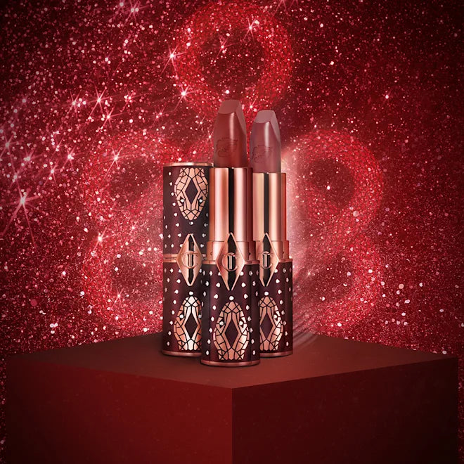 New Year Lipstick Matte Revolution (Labial en Barra Mate)