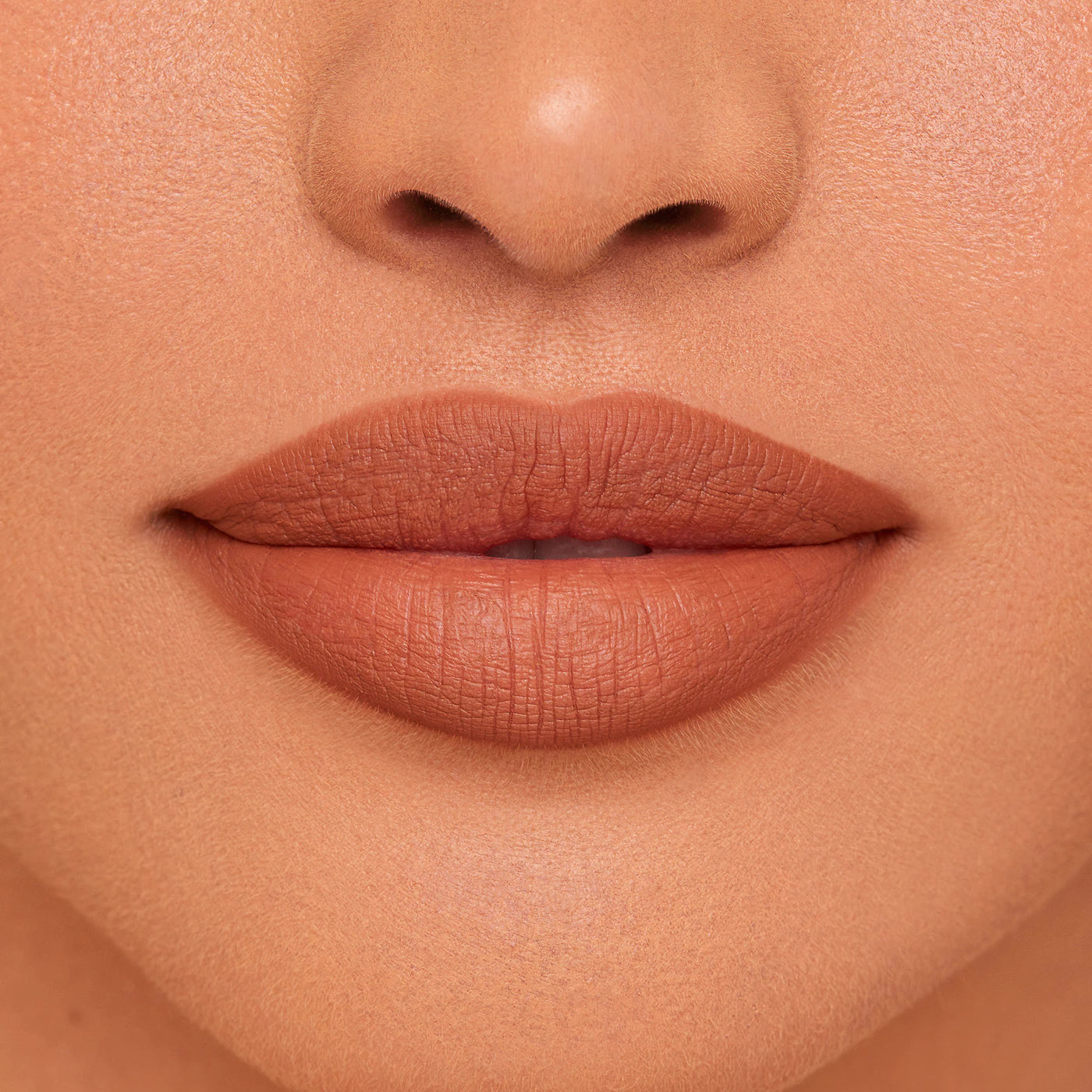 Major Headlines Precision Lip Crayon (Delineador de Labios)