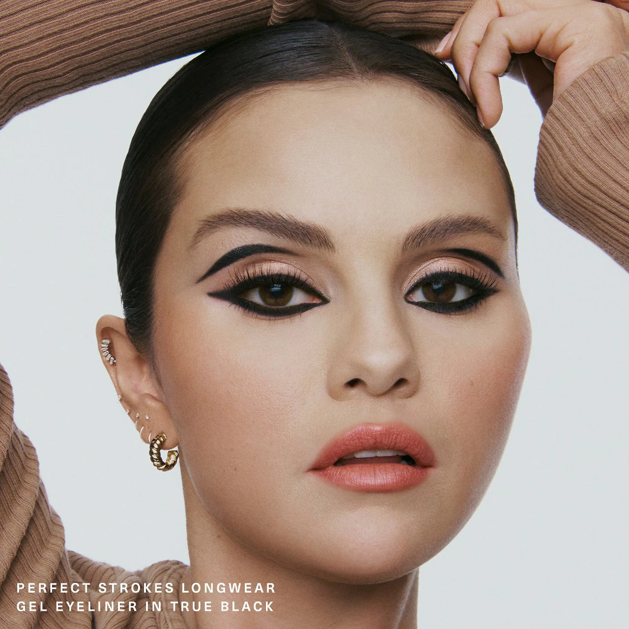 Perfect Strokes Longwear & Waterproof Gel Eyeliner (Delineador De Ojos)