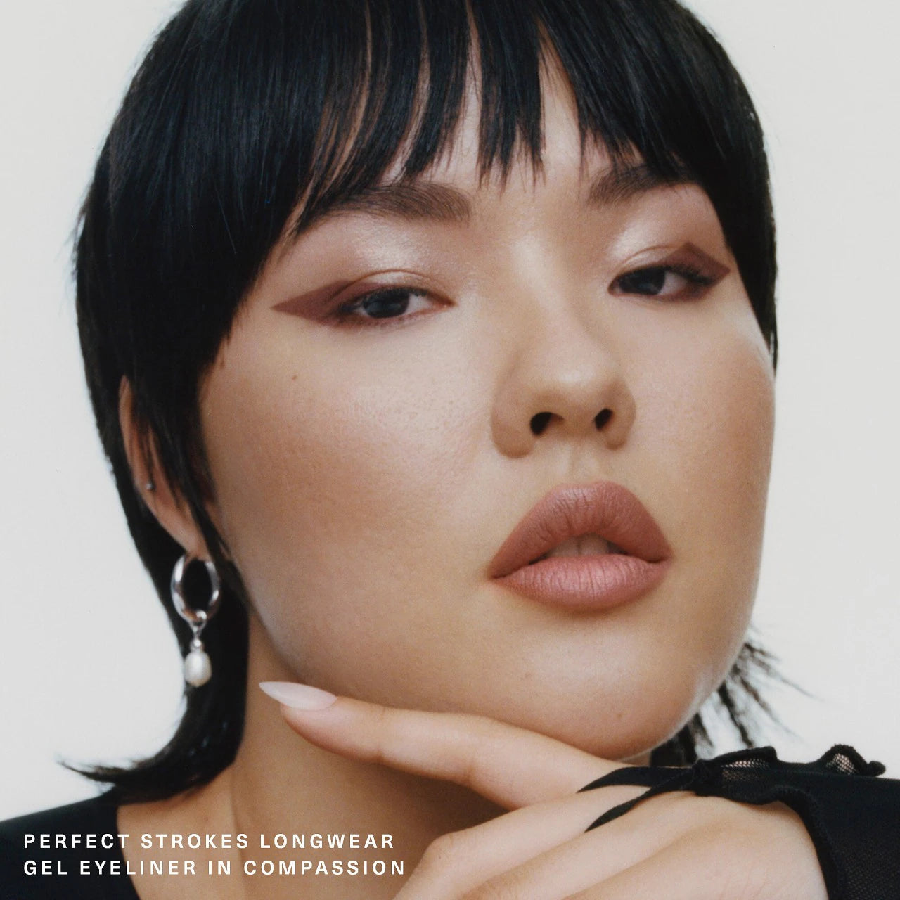 Perfect Strokes Longwear & Waterproof Gel Eyeliner (Delineador De Ojos)