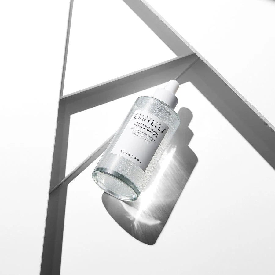 Tone Brightening Capsule Ampoule (Suero Facial)