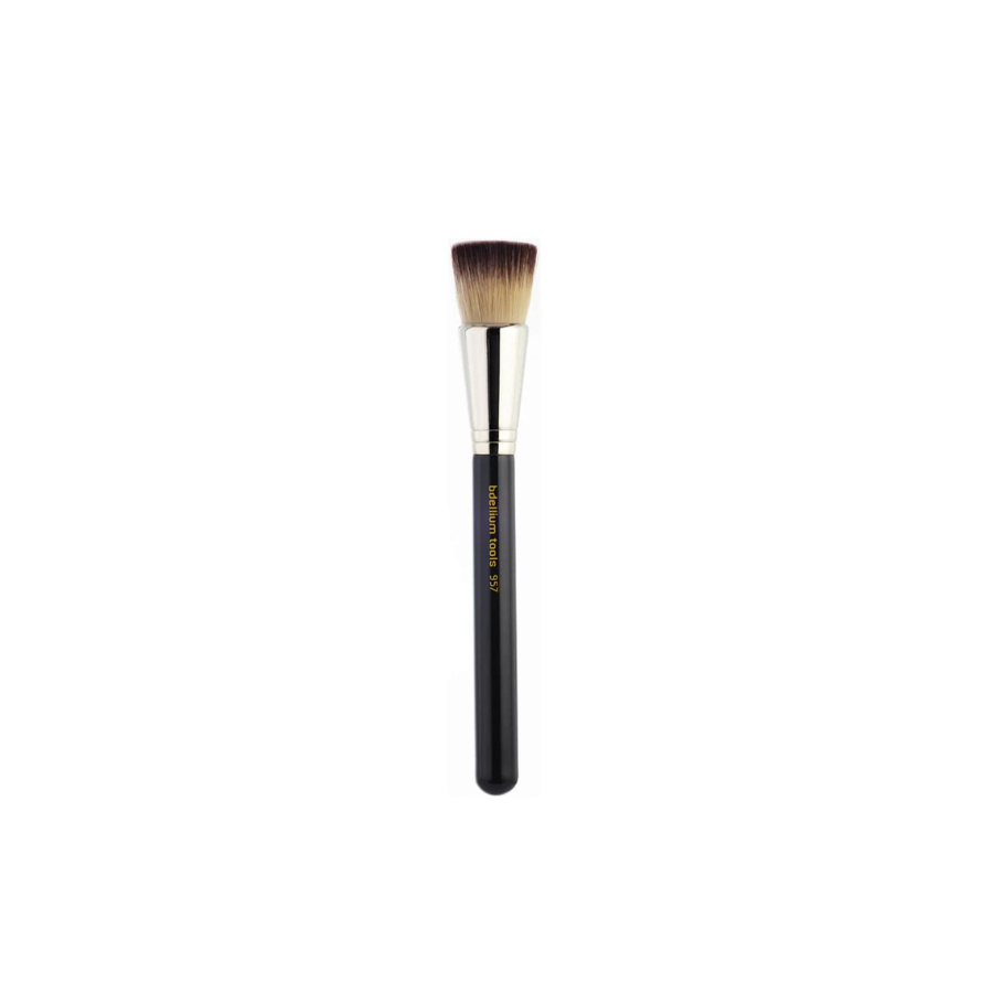 Maestro 957 Face Precision Kabuki (Brocha Para Rostro)