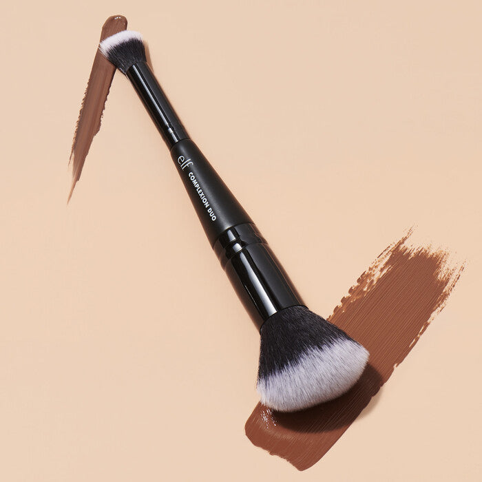 Concealer & Foundation Complexion Duo Brush (Brocha Corrector y Base)