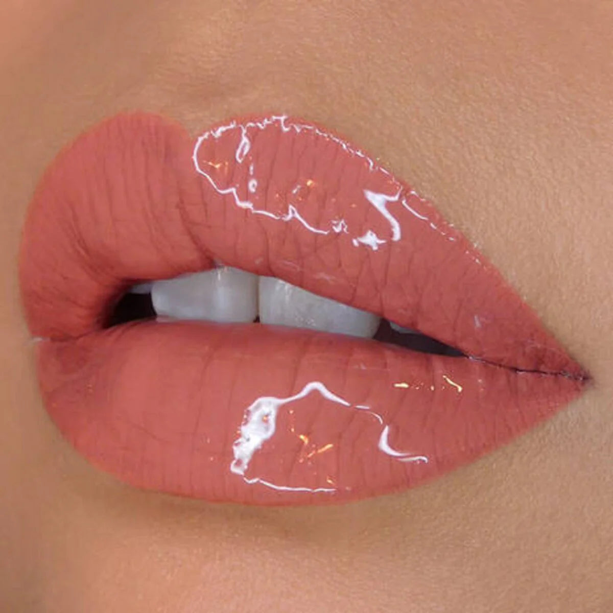 Lipgloss Shine Loud High Shine Lip Color (Brillo o Gloss De Labios)