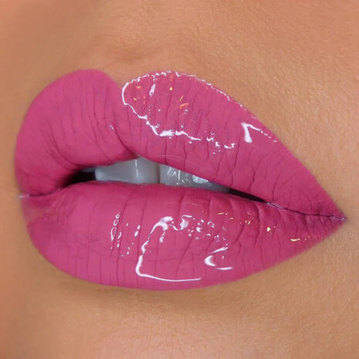 Lipgloss Shine Loud High Shine Lip Color (Brillo o Gloss De Labios)