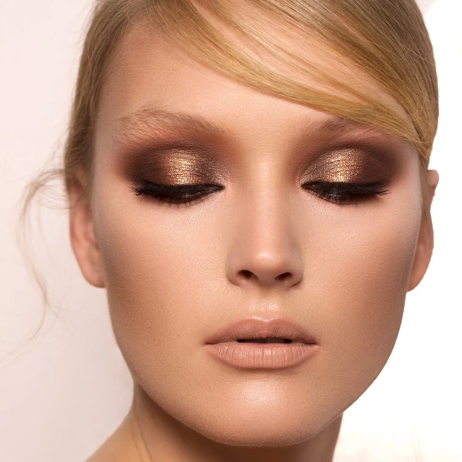 Mini Nude Eyeshadow Palette (Sombras De Ojos)