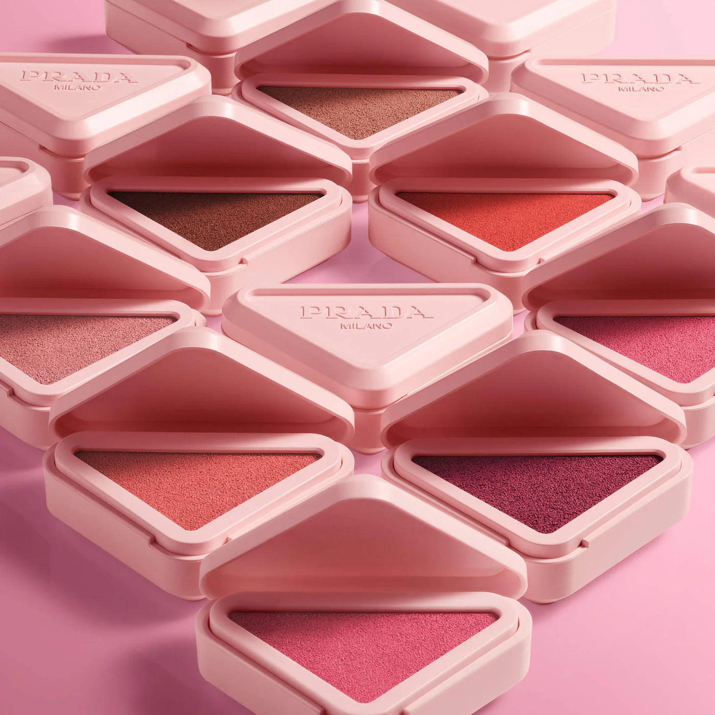 Touch Cream-To-Powder Soft Blur Longwear Blush (Rubor en Crema)